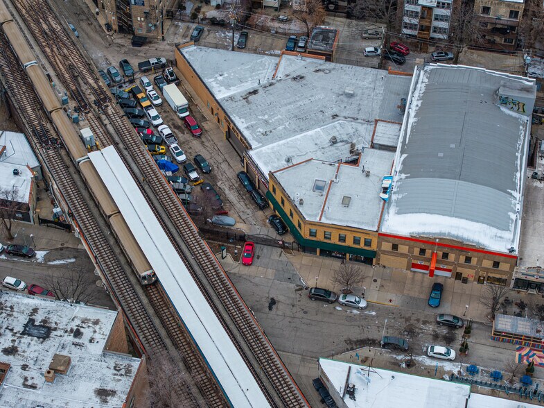 1520 W Jarvis Ave, Chicago, IL à vendre - Photo de l’immeuble – Image 3 sur 5