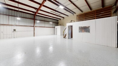 5626 N Dale Mabry Hwy, Tampa, FL à louer Numérisation 3D Matterport– Image 1 sur 12