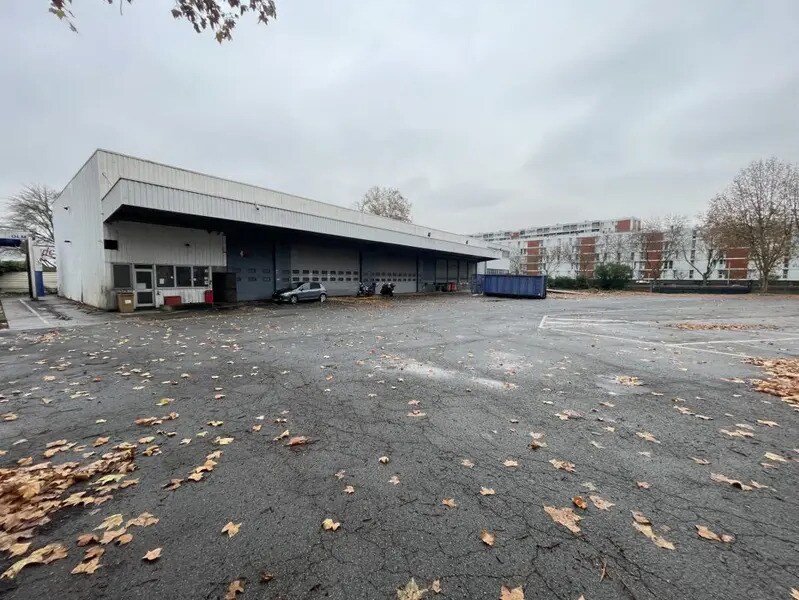 Industriel/Logistique dans Villeneuve-la-Garenne à louer Photo de l’immeuble– Image 1 sur 31