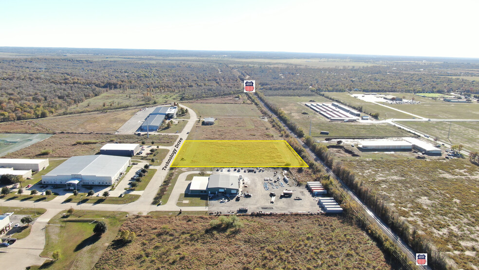 404 Technology Dr, Bastrop, TX à vendre - Photo de l’immeuble – Image 3 sur 9