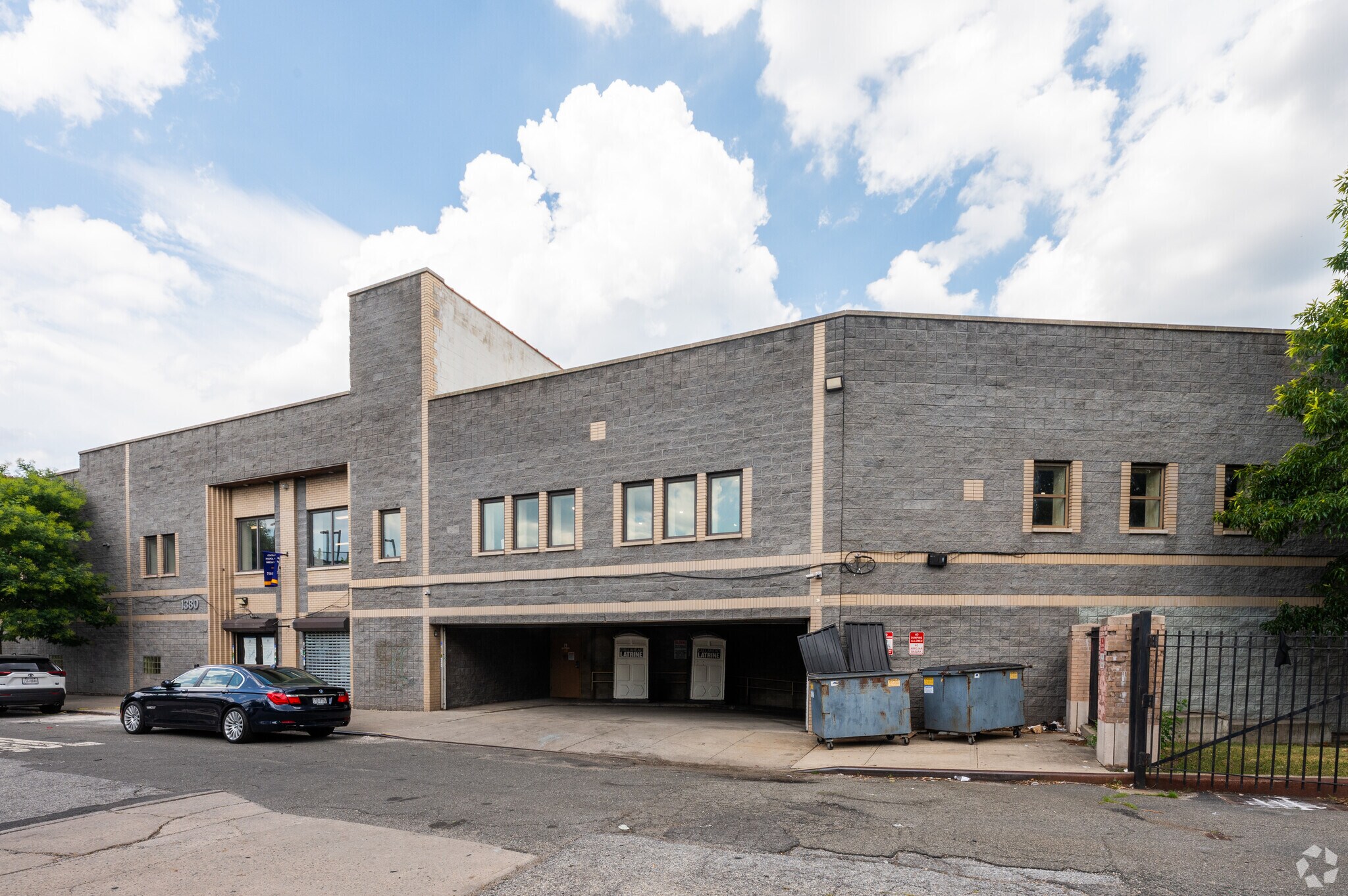 2350-2356 Westchester Ave, Bronx, NY à louer Photo principale– Image 1 sur 10