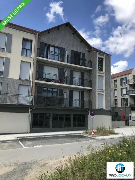 Local commercial dans Compiègne à vendre - Photo de l’immeuble – Image 1 sur 8
