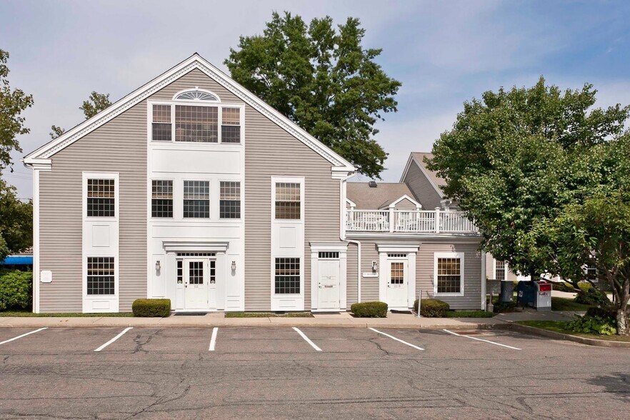 1720 Post Rd E, Westport, CT à louer - Photo de l’immeuble – Image 2 sur 13