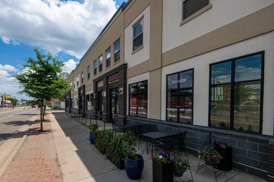 360 University Ave W, Saint Paul, MN à louer - Photo de l’immeuble – Image 3 sur 5
