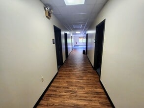 4510 Pennsylvania Ave, Charleston, WV à louer Photo intérieure– Image 2 sur 8