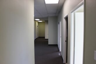 2501 N Green Valley Pky, Henderson, NV à louer Photo intérieure– Image 2 sur 4