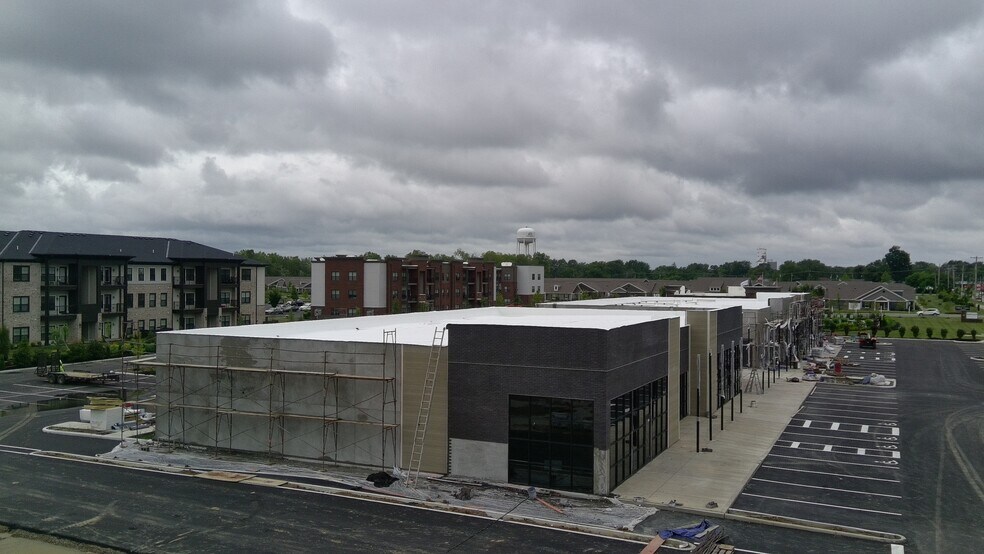 1021 Columbus Ave, Marysville, OH à louer - Photo de l’immeuble – Image 3 sur 9