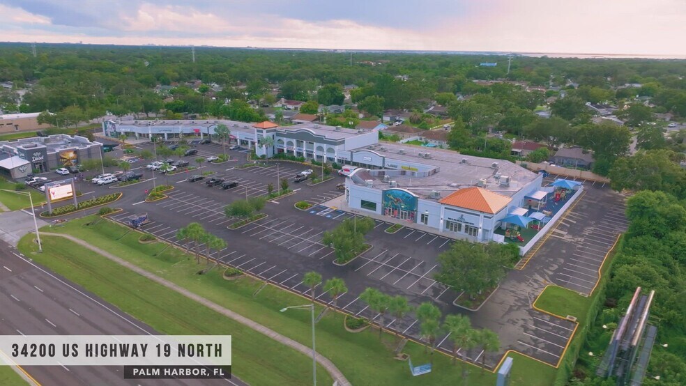 34200-34340 US Highway 19, Palm Harbor, FL à louer - Vidéo sur l’annonce professionnelle – Image 2 sur 42