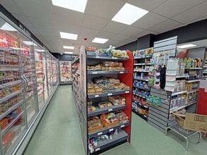 334 Commercial Rd, Portsmouth à louer Photo intérieure– Image 2 sur 7