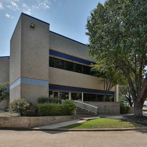 3700 Eagle Place Dr, Dallas, TX à louer - Photo de l’immeuble – Image 2 sur 8