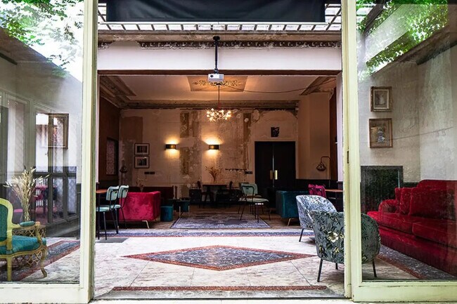 Plus de détails pour 16 Rue De Bucarest, Paris - Bureau à louer