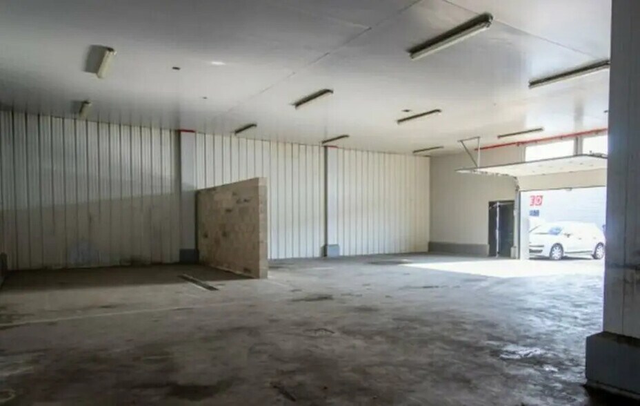 Local d’activités dans BRIVE-LA-GAILLARDE à louer - Photo de l’immeuble – Image 1 sur 3