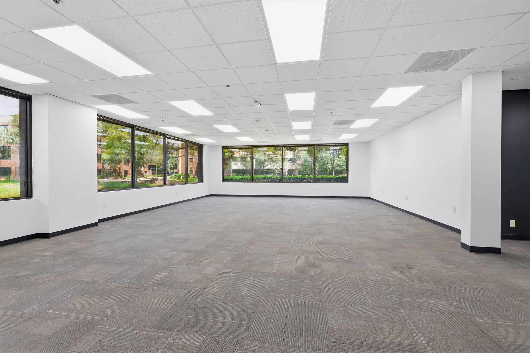 8665 Baypine Rd, Jacksonville, FL à louer Photo intérieure– Image 1 sur 9