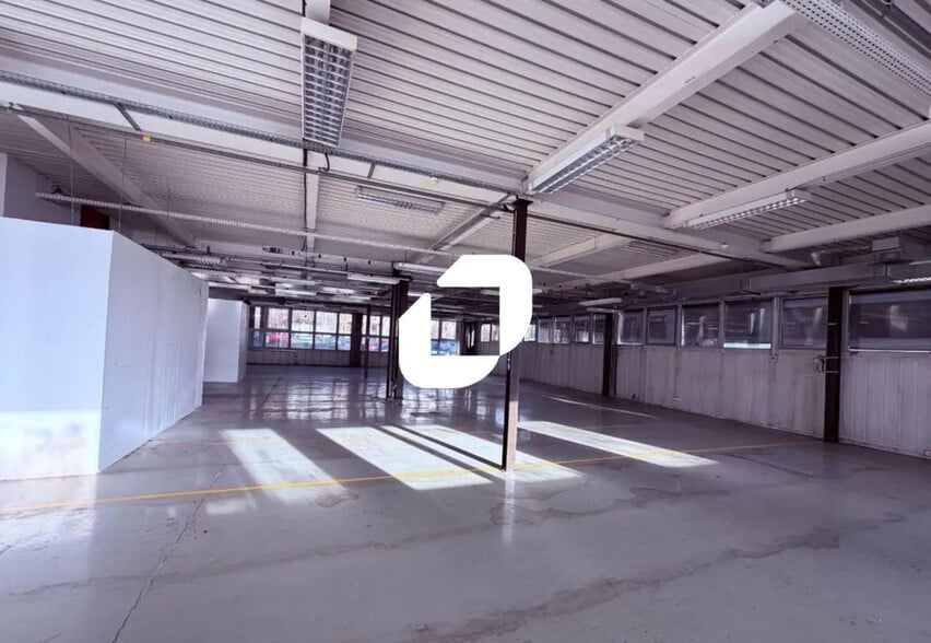 Local d’activités dans Meylan à louer - Photo intérieure – Image 2 sur 6