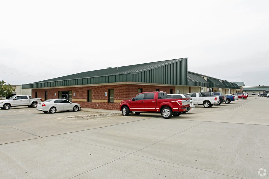 SE 19th St & S Broadway St, Moore, OK portefeuille de 2 biens à vendre sur LoopNet.fr - Photo principale – Image 2 sur 2