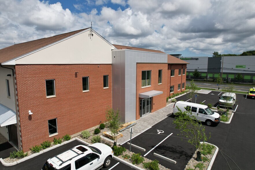 1239 Washington St, Weymouth, MA à louer - Photo principale – Image 1 sur 7