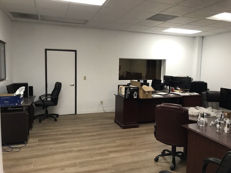 2509-2511 Rosemead Blvd, South El Monte, CA à louer - Photo de l’immeuble – Image 3 sur 5