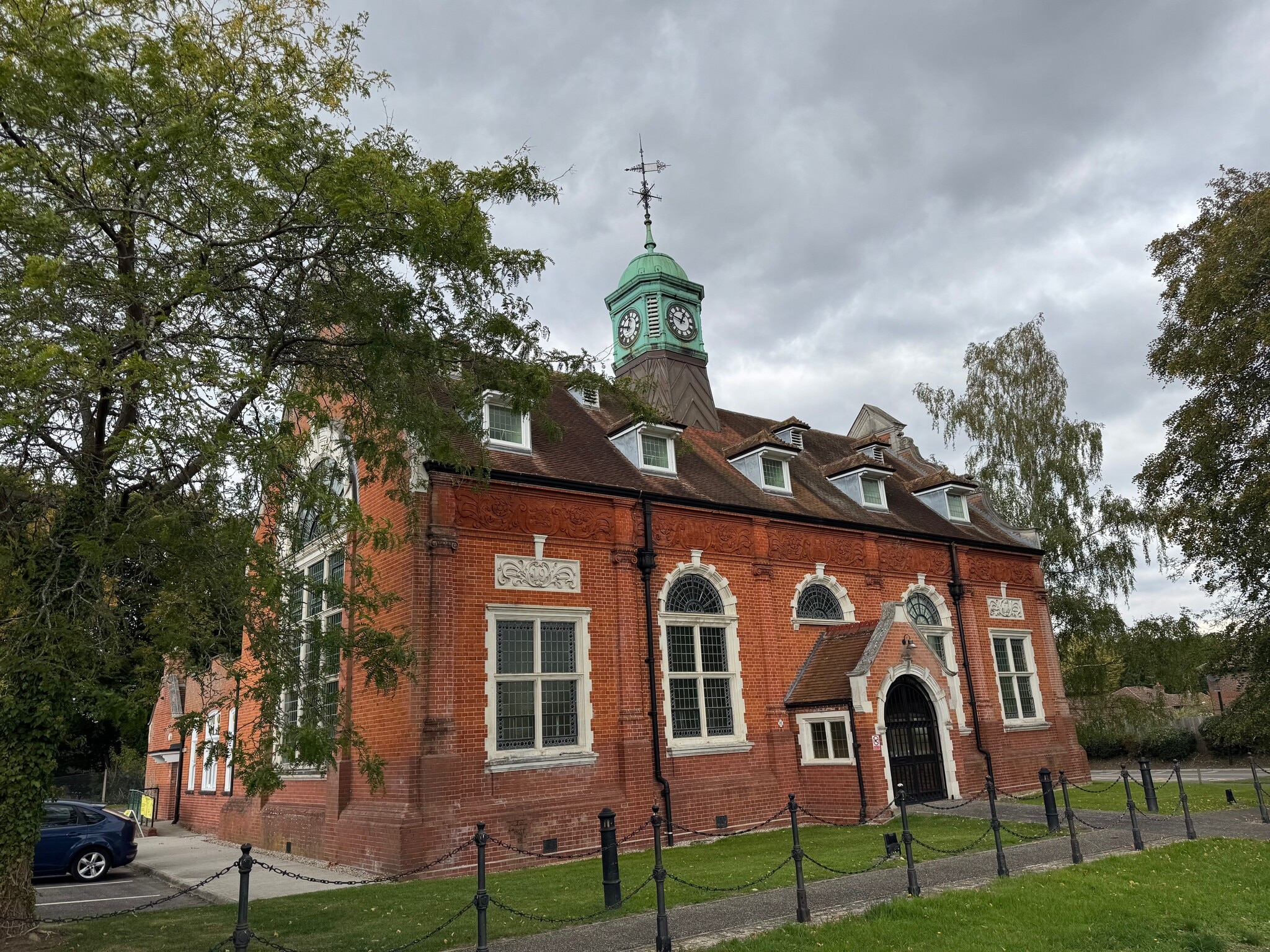 Poplar Dr, Brentwood à louer Photo principale– Image 1 sur 2