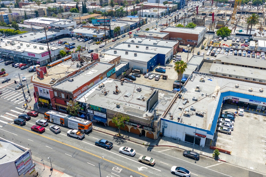 1107-1117 N Western Ave, Los Angeles, CA à vendre - Photo de l’immeuble – Image 3 sur 10
