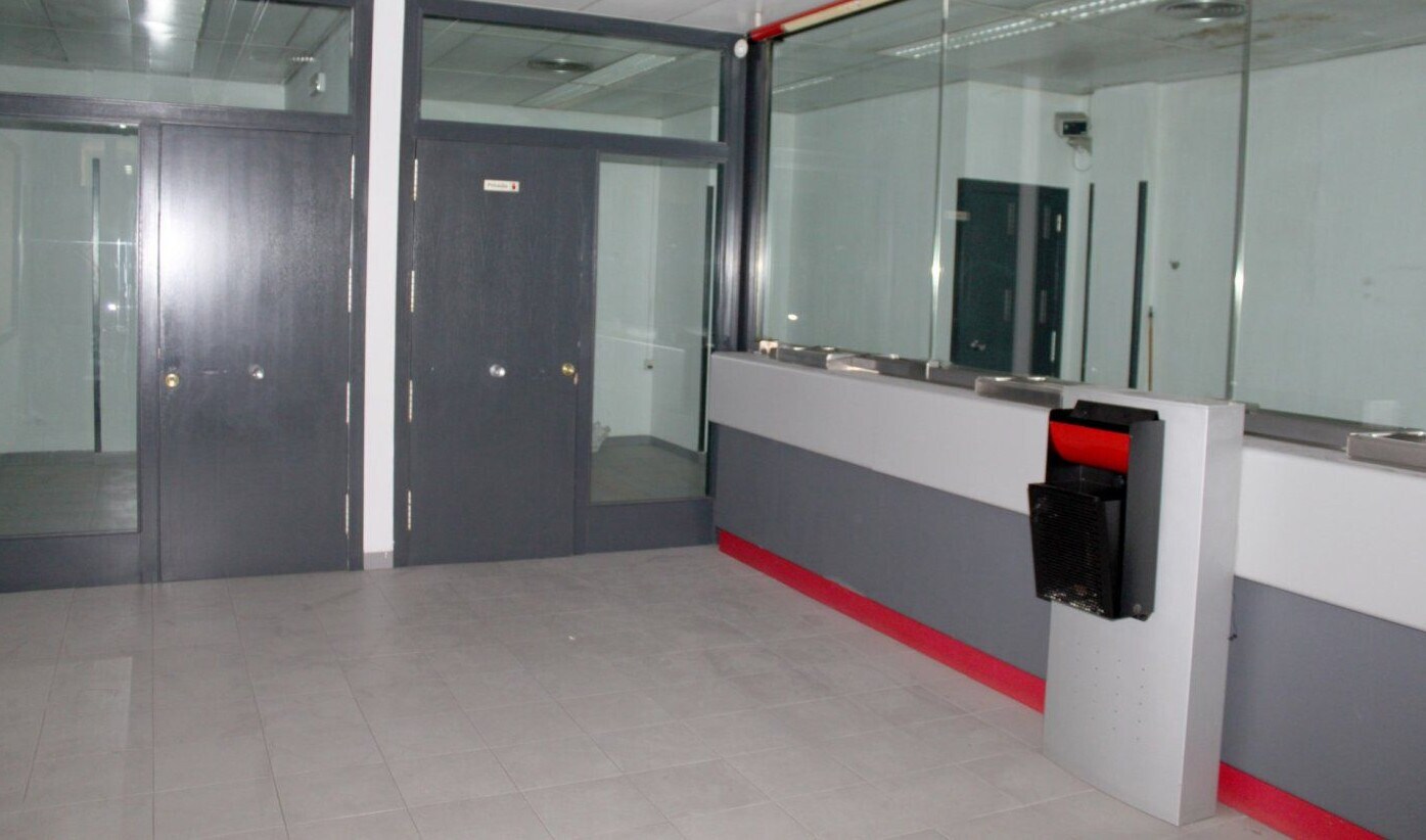Local commercial dans Lleida, Lérida à louer Photo intérieure– Image 1 sur 6