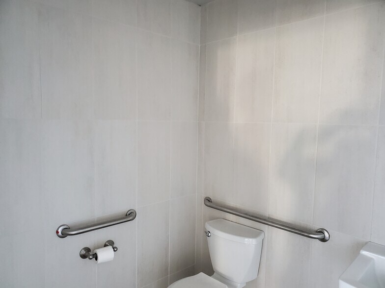 700 Mountain View Ave, Oxnard, CA à louer - Photo intérieure – Image 3 sur 6