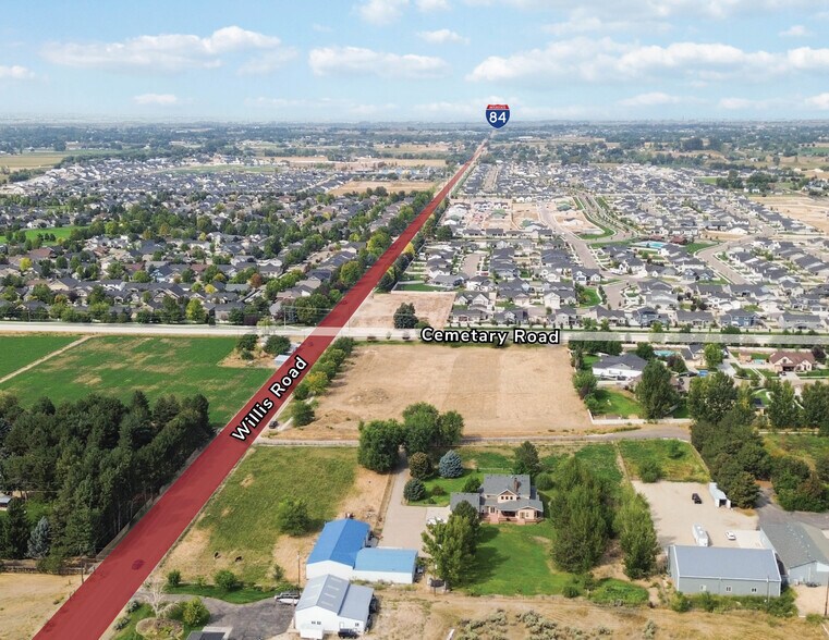 3.75 Acres portefeuille de 6 biens à vendre sur LoopNet.fr - Photo de l’immeuble – Image 2 sur 5