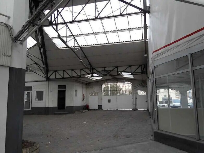 Local d’activités dans Soissons à louer - Photo de l’immeuble – Image 2 sur 4