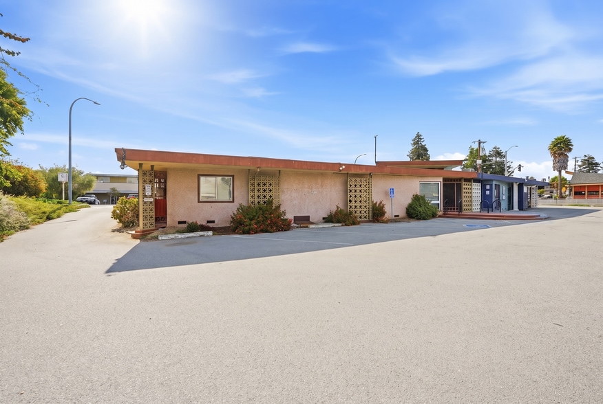 111 Dakota Ave, Santa Cruz, CA à vendre - Photo de l’immeuble – Image 3 sur 24
