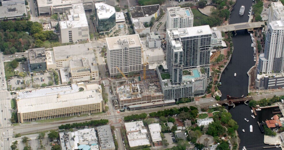 140 SW 2nd` St, Fort Lauderdale, FL à louer - Aérien – Image 2 sur 2