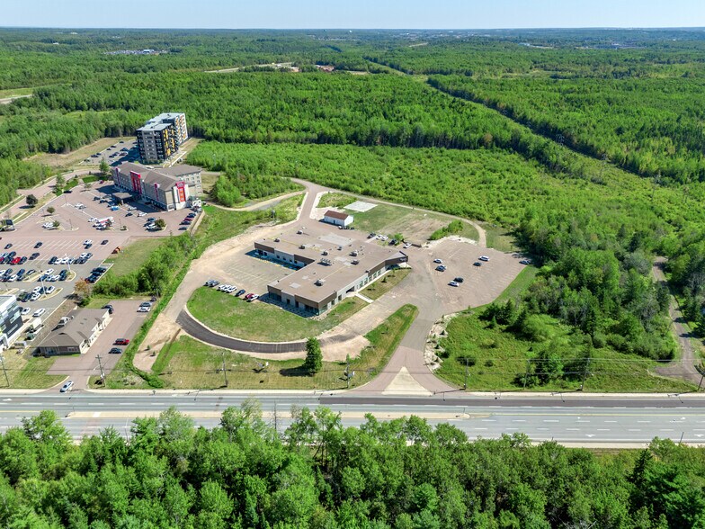 555 Mapleton Rd, Moncton, NB à louer - Photo de l’immeuble – Image 3 sur 15