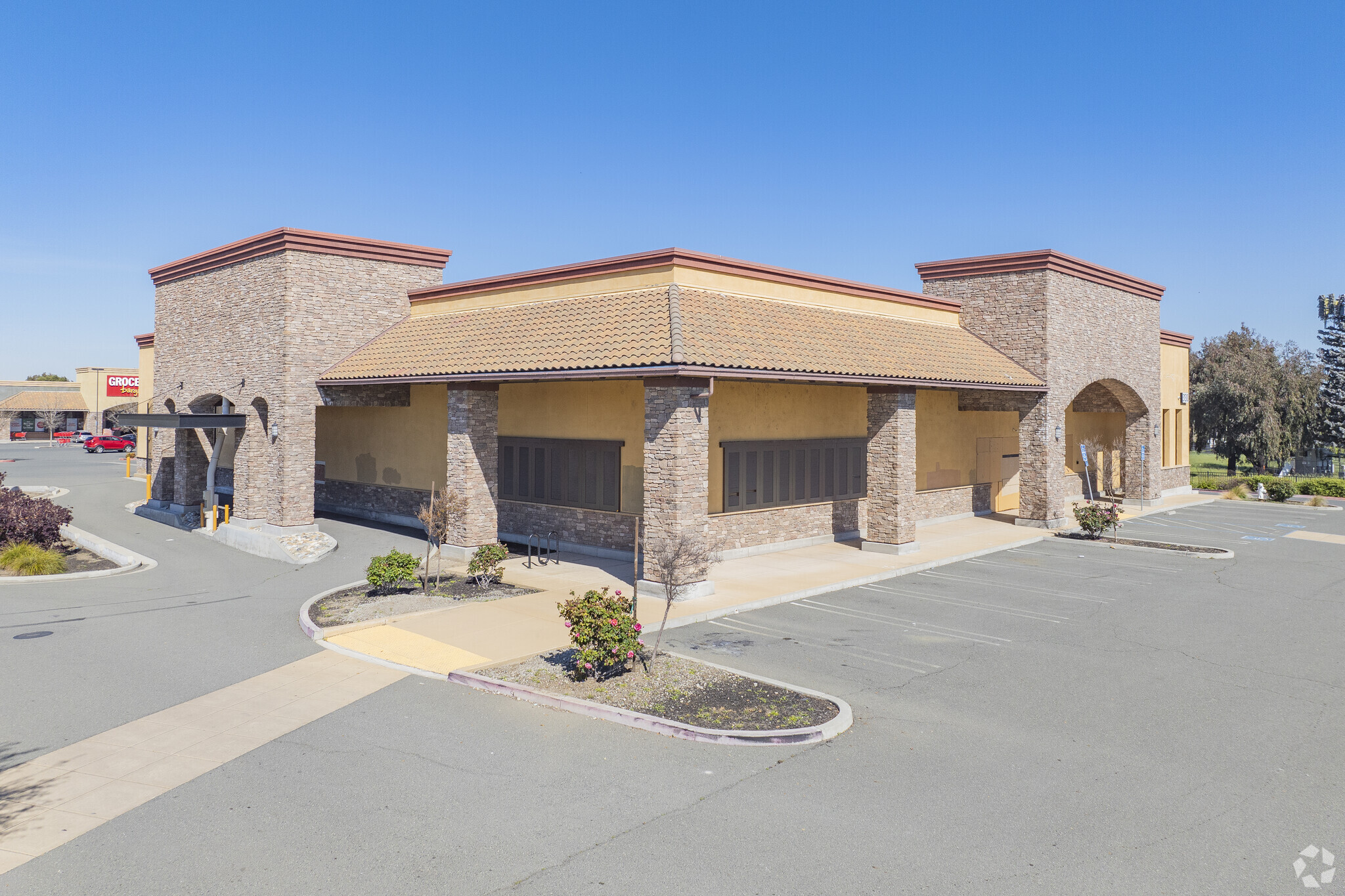 3130 Buchanan Rd, Antioch, CA à louer Photo principale– Image 1 sur 10