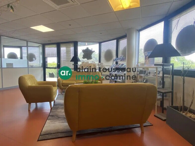 Bureau dans Angers à vendre - Photo de l’immeuble – Image 3 sur 7