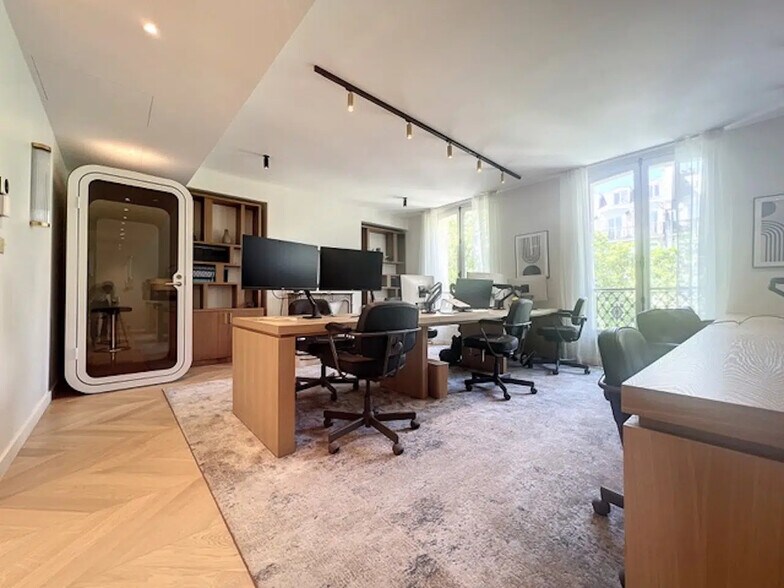 Bureau dans Paris à louer - Photo de l’immeuble – Image 2 sur 25