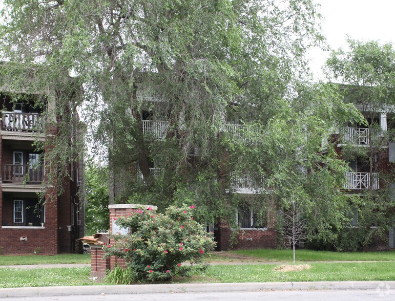 2705-2707 Benton Blvd, Kansas City, MO à vendre - Photo de l’immeuble – Image 2 sur 2