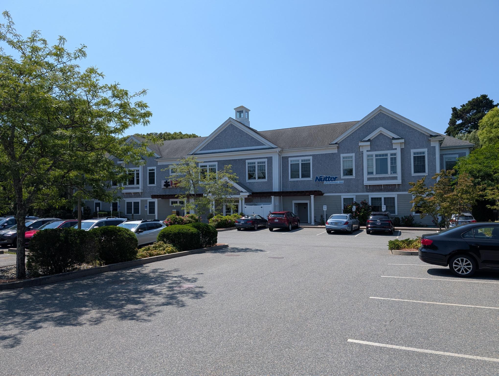 1471 Iyannough Rd, Hyannis, MA à louer Photo de l’immeuble– Image 1 sur 21
