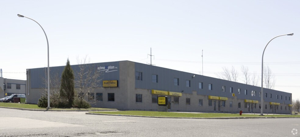 3955 Rue Isabelle, Brossard, QC à vendre - Photo de l’immeuble – Image 3 sur 3