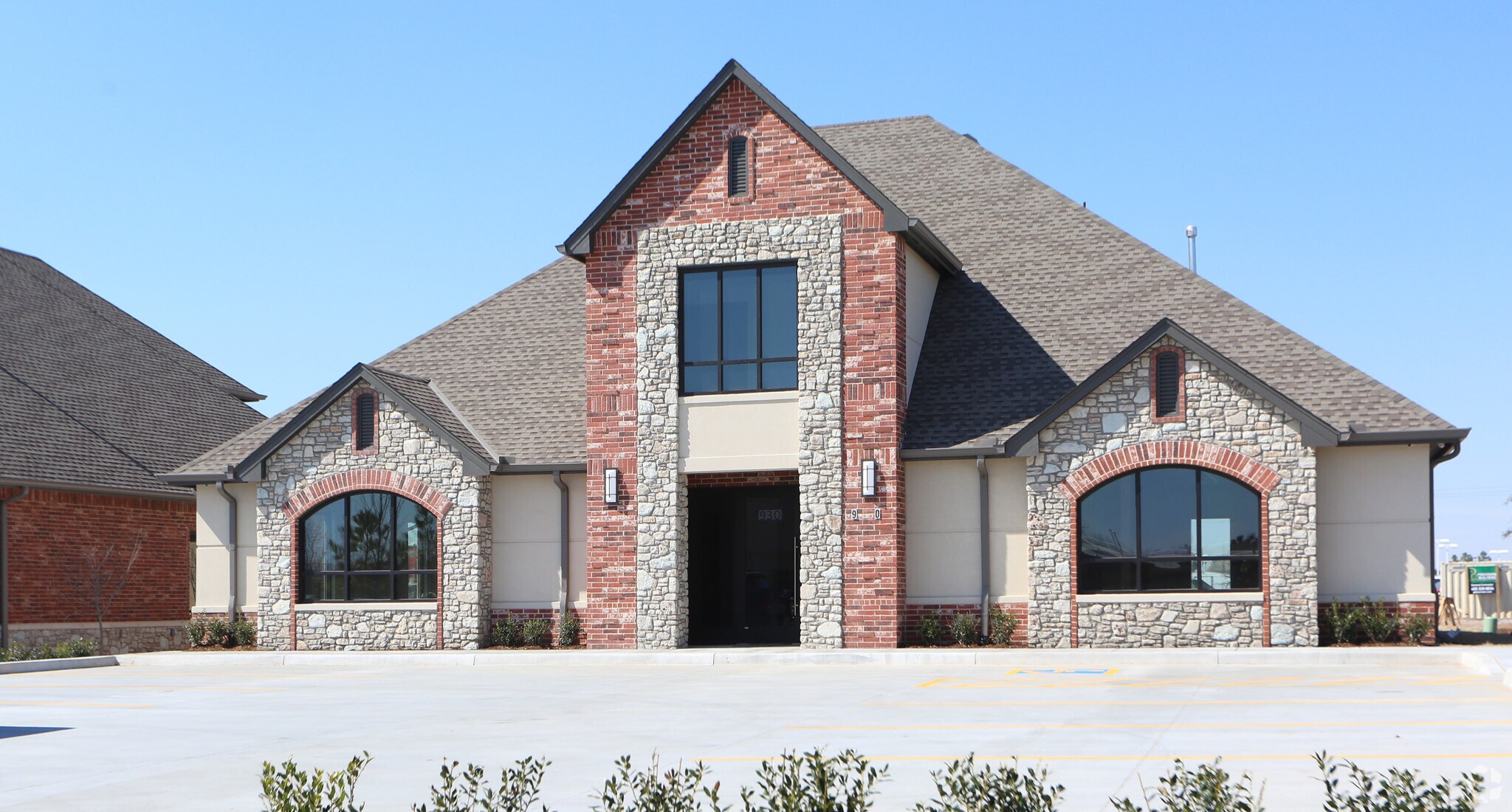 920 Wall St, Norman, OK à louer Photo de l’immeuble– Image 1 sur 4
