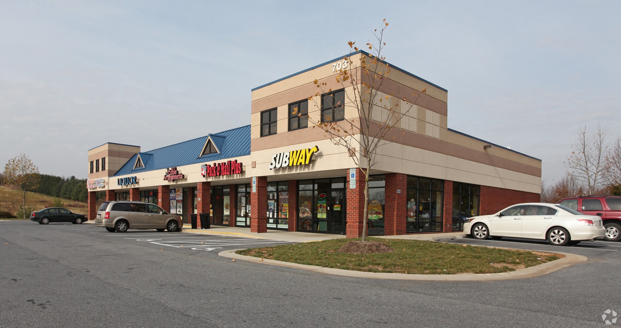 702-712 Lisbon Center Dr, Woodbine, MD à louer Photo principale– Image 1 sur 9