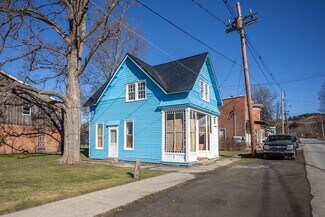 Plus de détails pour 11 E Hill Rd, Covington, PA - Logement à vendre