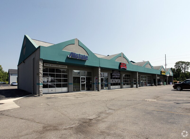 5434 S Old Us-23, Brighton, MI à louer - Photo principale – Image 1 sur 5