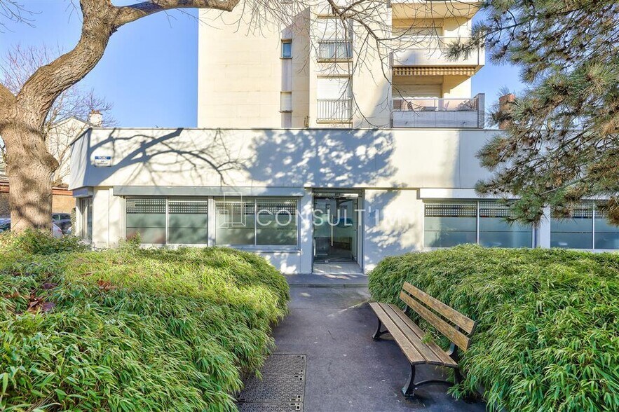 Bureau dans Vincennes à vendre - Photo de l’immeuble – Image 1 sur 9
