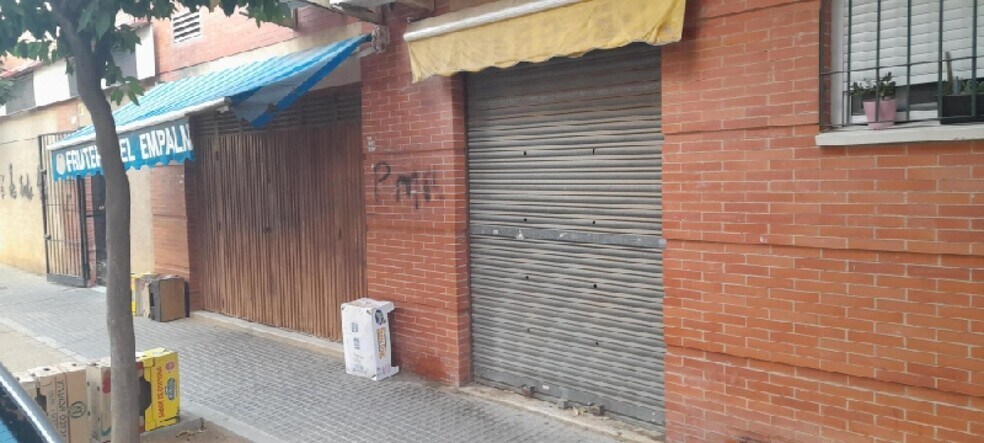 Local commercial dans SEVILLA, Sevilla à vendre - Photo de l’immeuble – Image 3 sur 6