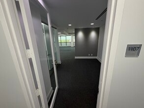 2655 Le Jeune Rd, Coral Gables, FL à louer Photo intérieure– Image 1 sur 9