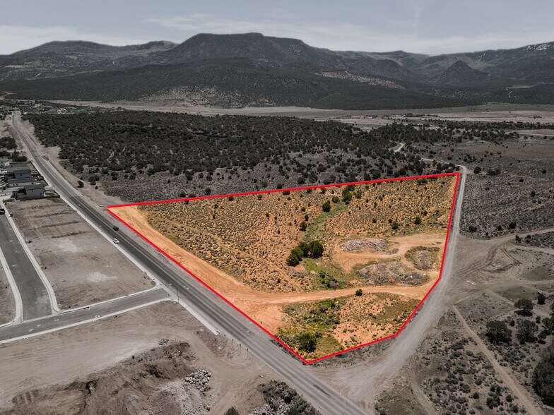 W South Mountain Drive, Cedar City, UT à vendre - Photo principale – Image 1 sur 18
