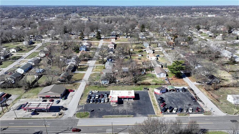 4600 N Brighton Ave, Kansas City, MO à vendre - Photo de l’immeuble – Image 2 sur 9