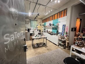 190 Christopher Columbus Dr, Jersey City, NJ à louer Photo intérieure– Image 1 sur 17