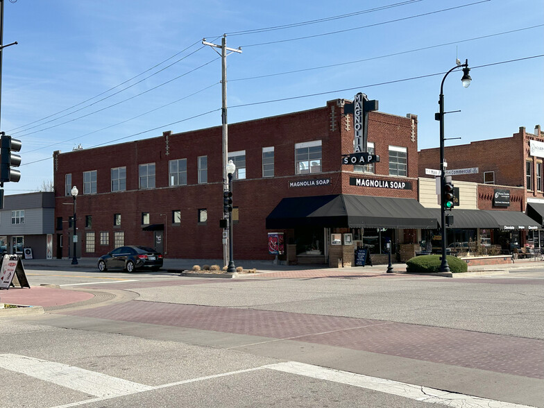 201 S Main St, Broken Arrow, OK à louer - Photo de l’immeuble – Image 2 sur 5