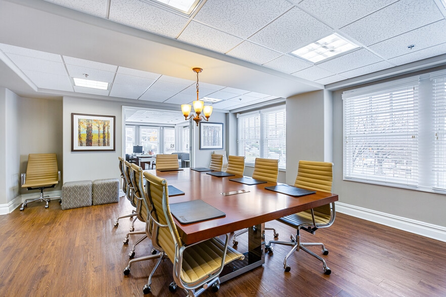 36 Cattano Ave, Morristown, NJ à louer - Photo de l’immeuble – Image 2 sur 10