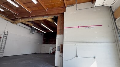 1550 Rollins Rd, Burlingame, CA à louer - Vidéo sur l’annonce professionnelle 