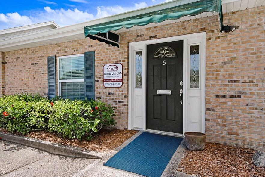 1801 Sarno Rd, Melbourne, FL à vendre - Photo de l’immeuble – Image 1 sur 39
